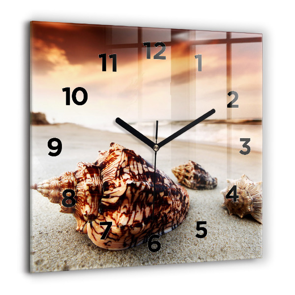 Orologio quadrato Una conchiglia sulla spiaggia