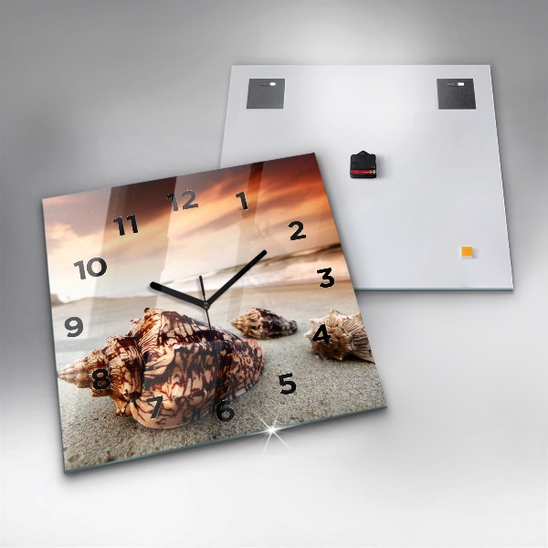 Orologio quadrato Una conchiglia sulla spiaggia