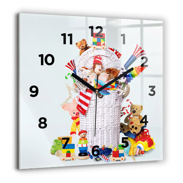 Orologio quadrato Cesto di vimini con giocattoli