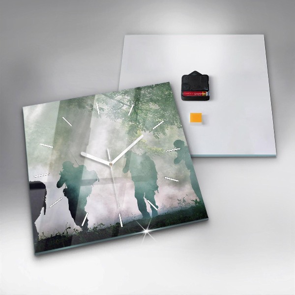 Orologio quadrato Soldati dell'esercito nella foresta