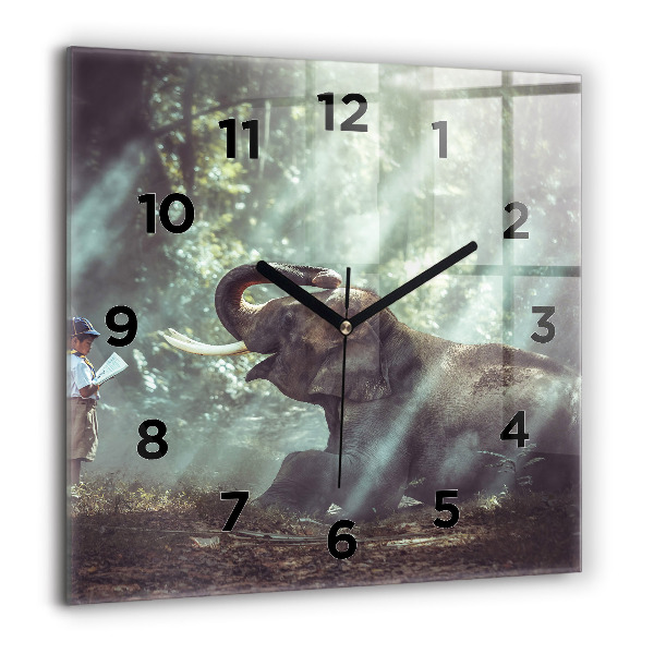 Orologio quadrato Un ragazzo sta leggendo un libro