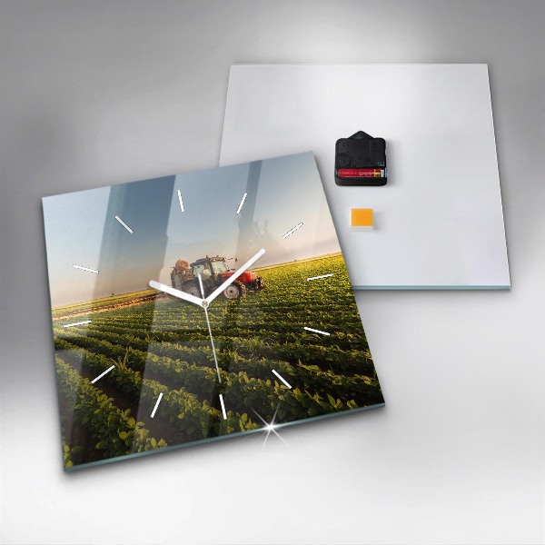 Orologio quadrato Trattore in un campo agricolo