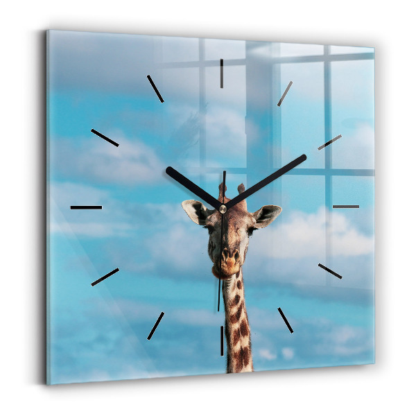 Orologio quadrato Testa di giraffa contro il cielo