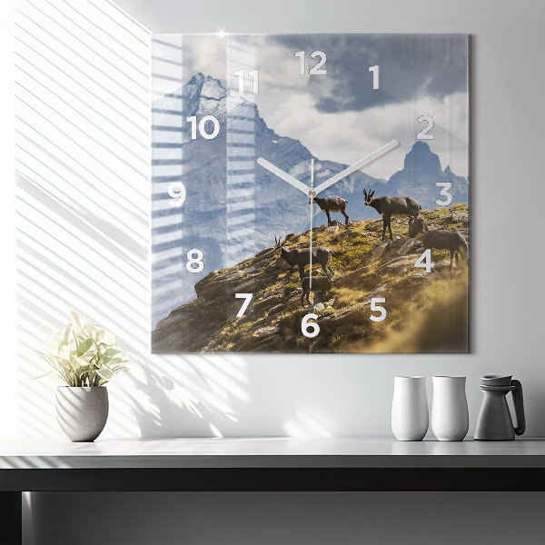 Orologio quadrato Capra in Valle d'Aosta