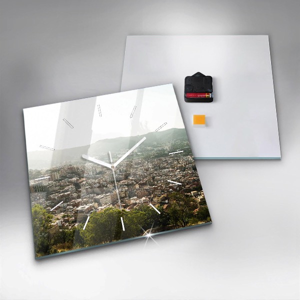 Orologio quadrato Barcellona vista Montjuic