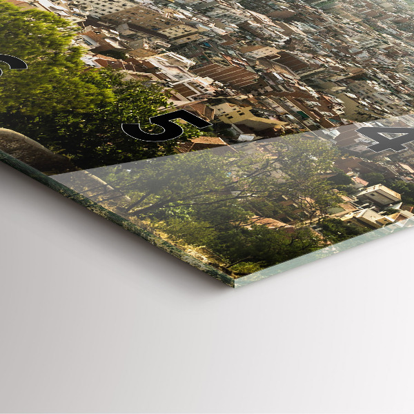 Orologio quadrato Barcellona vista Montjuic