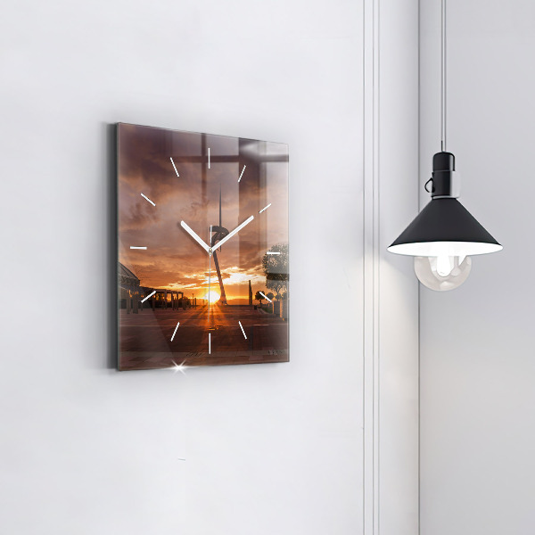 Orologio quadrato Parco Olimpico di Barcellona