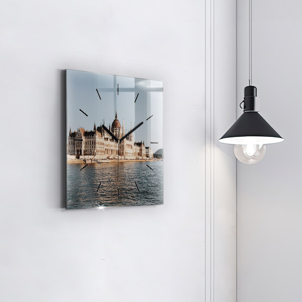 Orologio quadrato Parlamento a Budapest