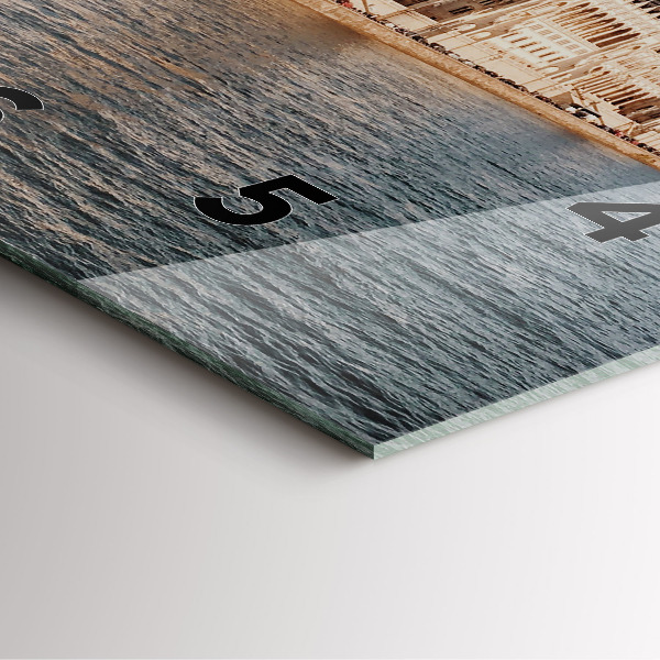 Orologio quadrato Parlamento a Budapest