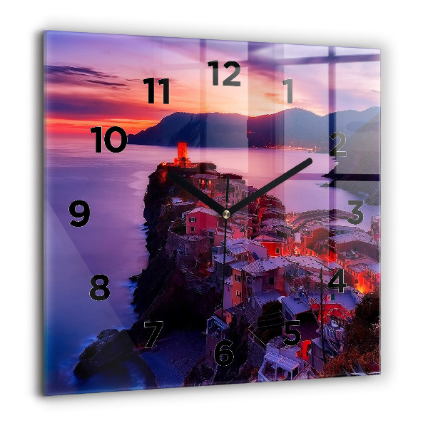 Orologio quadrato Case vicino al lago