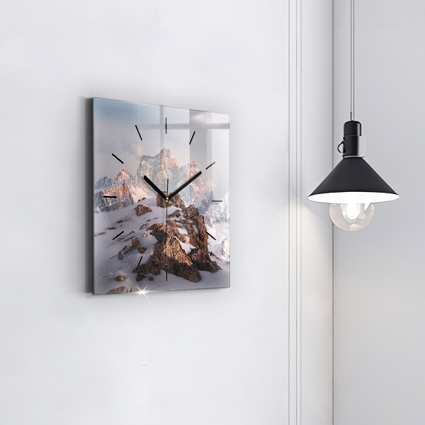 Orologio quadrato Una montagna coperta di neve