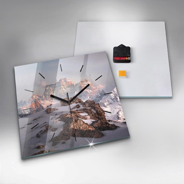 Orologio quadrato Una montagna coperta di neve