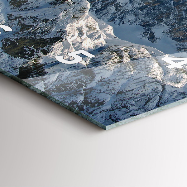 Orologio quadrato Montagne sotto il cielo azzurro