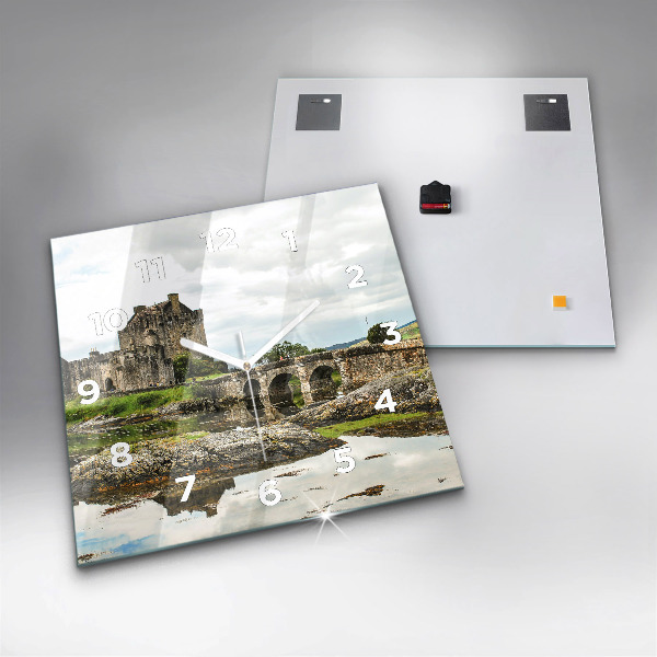 Orologio quadrato Castello di Eilean Donan Scozia