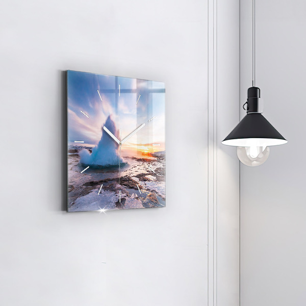 Orologio quadrato Geyser sull'isola d'Islanda