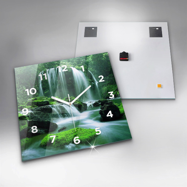Orologio quadrato Cascata tra il muschio