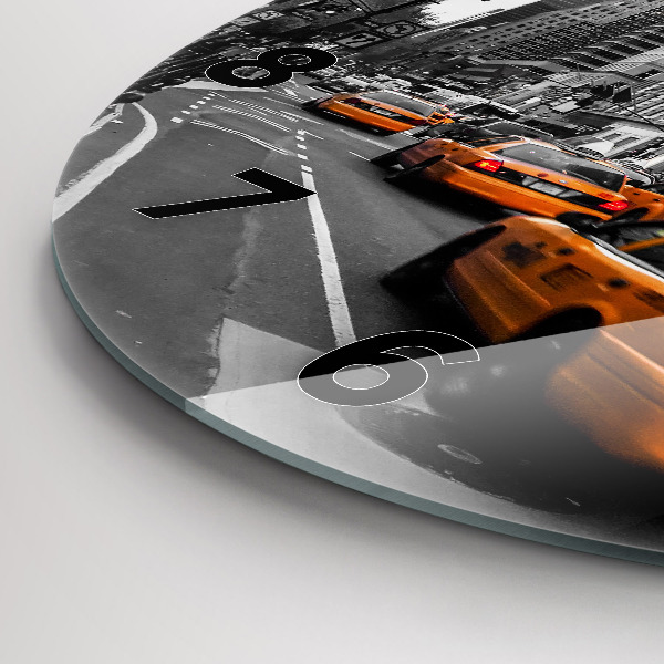 Orologio rotondo Manhattan e i taxi