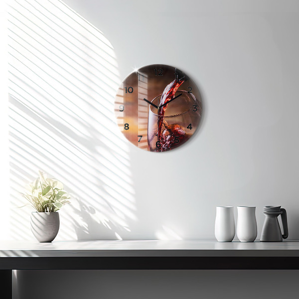 Orologio rotondo Un bicchiere di vino rosso