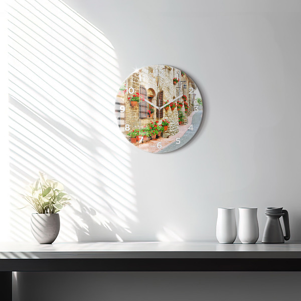 Orologio rotondo Una strada pittoresca