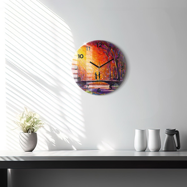 Orologio rotondo in vetro Coppia nella foresta