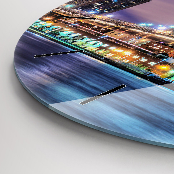 Orologio rotondo Ponte di Brooklyn e East River