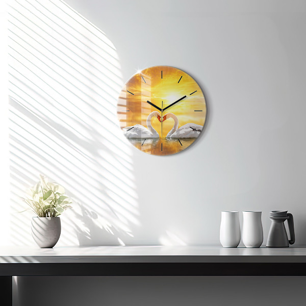 Orologio rotondo in vetro Cigni innamorati