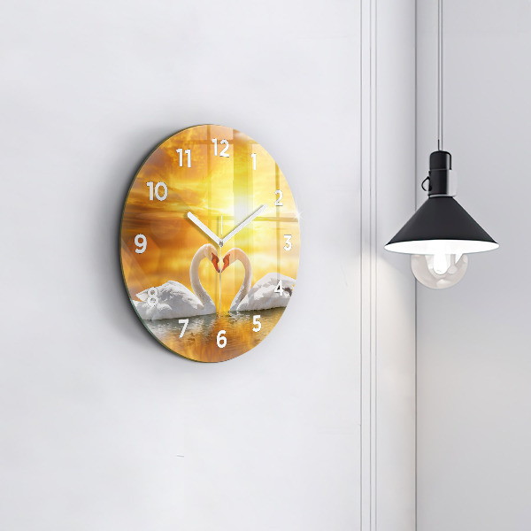 Orologio rotondo in vetro Cigni innamorati