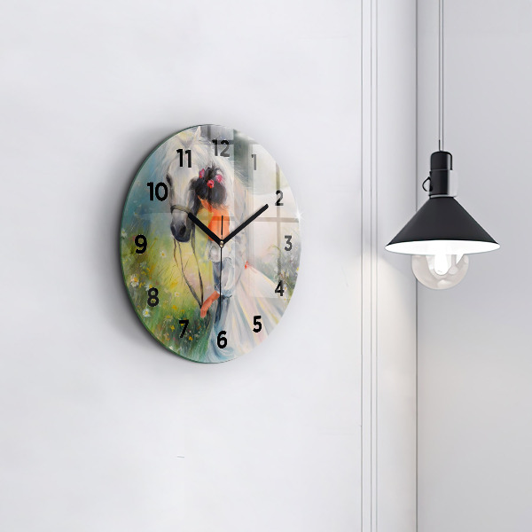 Orologio rotondo in vetro Bella donna con un cavallo