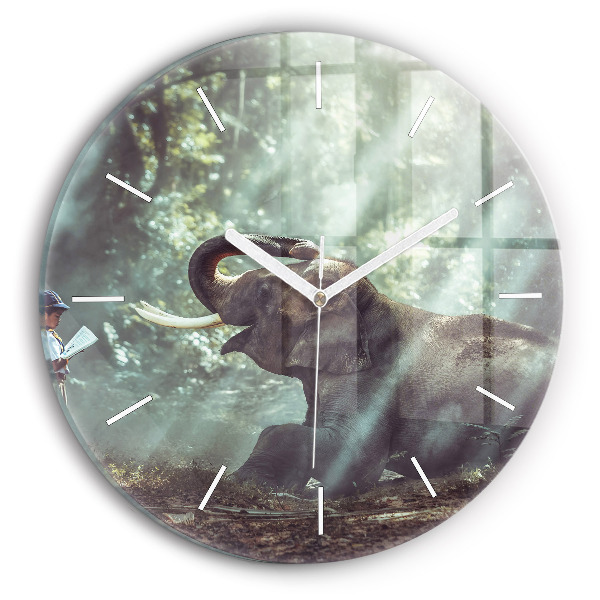 Orologio rotondo in vetro Un ragazzo sta leggendo un libro