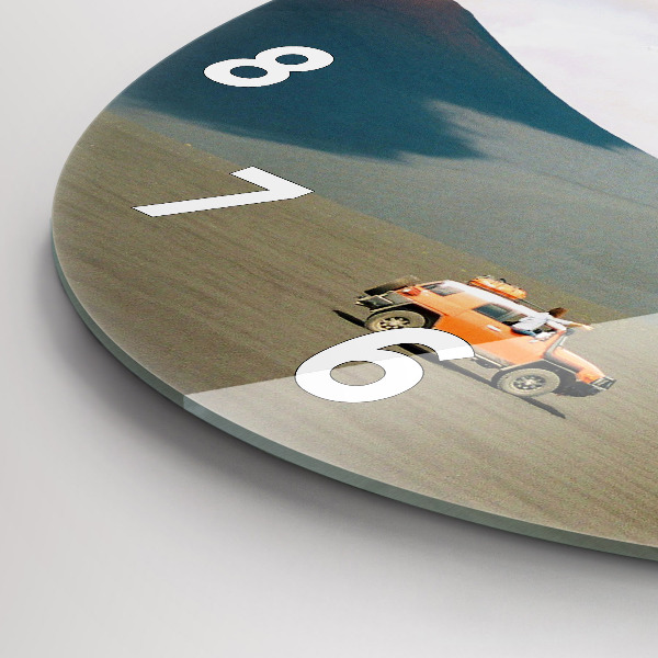 Orologio rotondo in vetro Veicolo nel deserto della Kamchatka