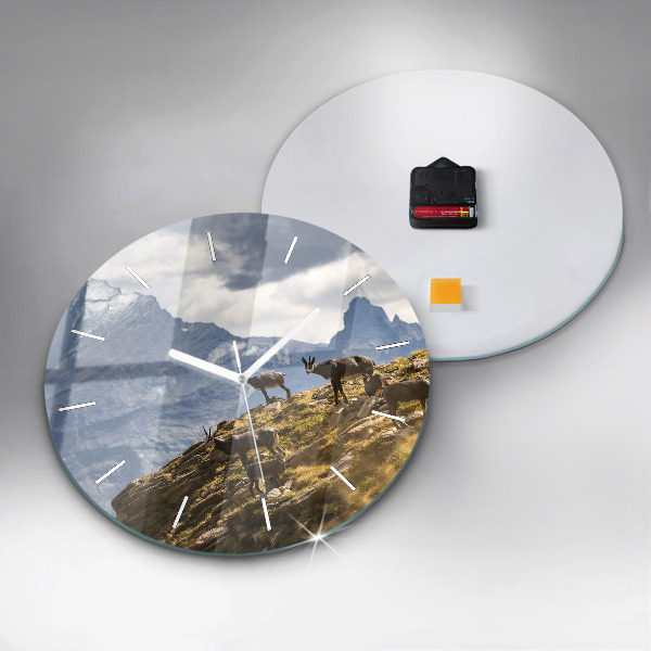 Orologio rotondo in vetro Capra in Valle d'Aosta