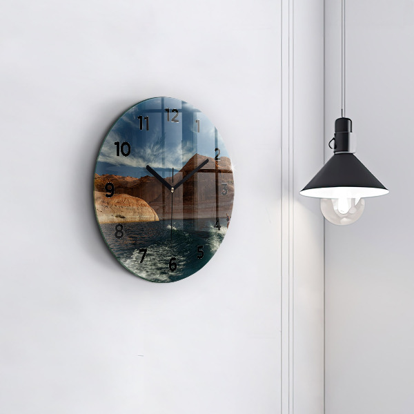 Orologio rotondo in vetro Persona sugli sci d'acqua