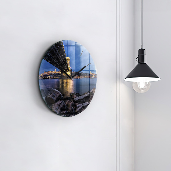 Orologio rotondo in vetro Costa rocciosa sotto il ponte