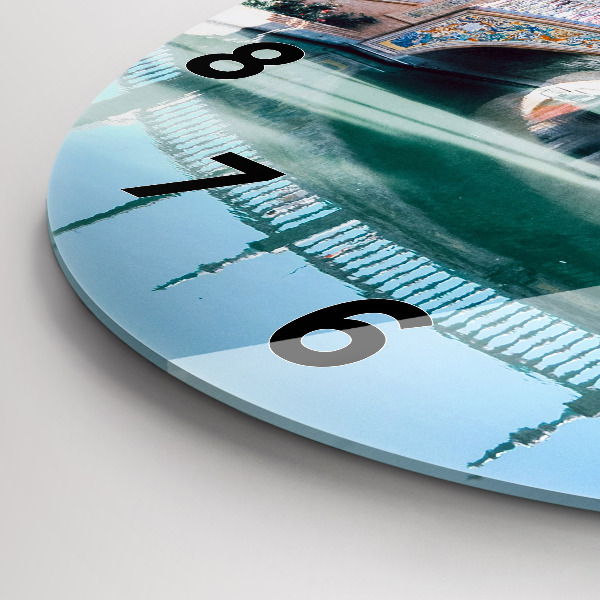 Orologio rotondo in vetro Plaza de Espana a Siviglia