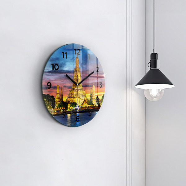 Orologio rotondo Tempio a Bangkok