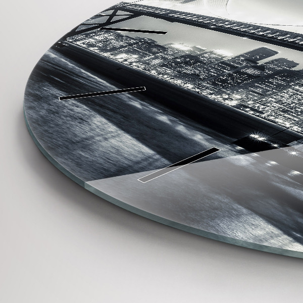 Orologio rotondo Ponte di San Francisco di notte