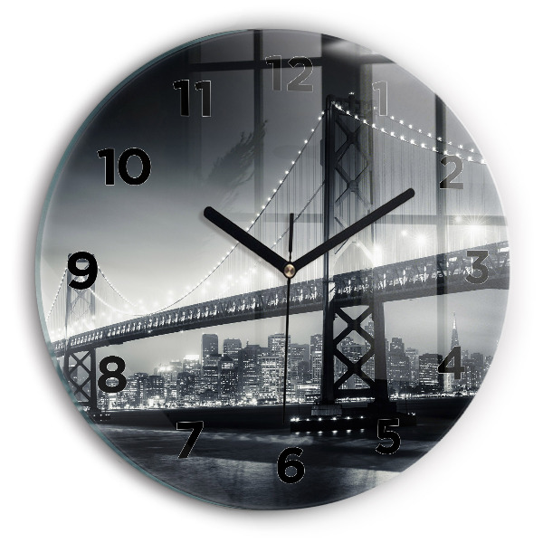 Orologio rotondo Ponte di San Francisco di notte