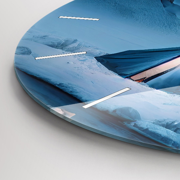 Orologio rotondo in vetro Tenda sulle montagne dell'Islanda